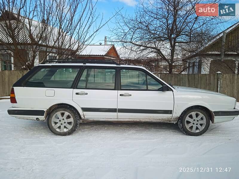 Універсал Volkswagen Passat 1987 в Дунаївцях
