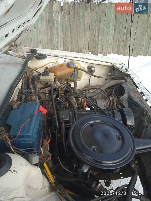 Універсал Volkswagen Passat 1987 в Дунаївцях