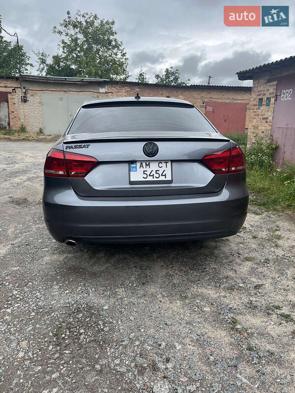 Седан Volkswagen Passat 2012 в Бердичеве
