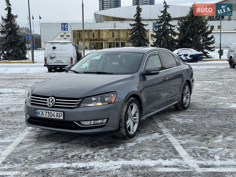 Седан Volkswagen Passat 2014 в Киеве