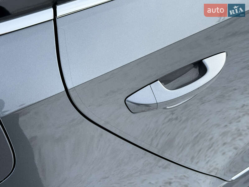 Седан Volkswagen Passat 2017 в Луцке