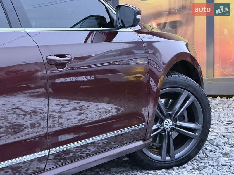 Седан Volkswagen Passat 2014 в Стрые