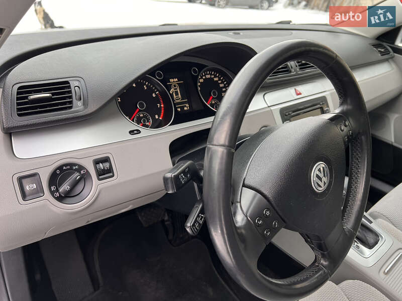 Универсал Volkswagen Passat 2009 в Луцке