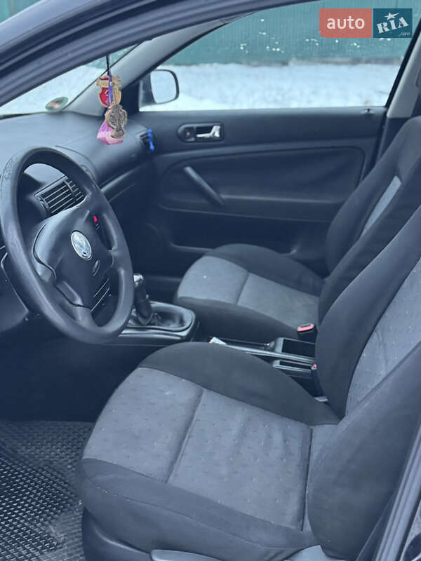 Седан Volkswagen Passat 1998 в Зарічному фото 21 Седан Volkswagen Passat 1998 в Зарічному