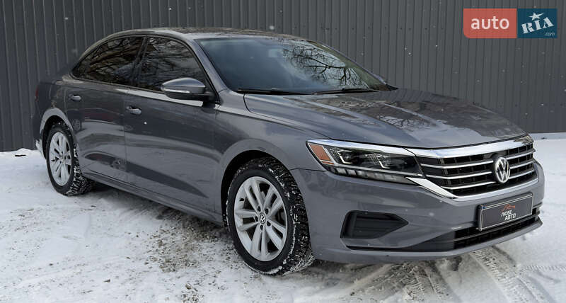 Седан Volkswagen Passat 2020 в Ивано-Франковске