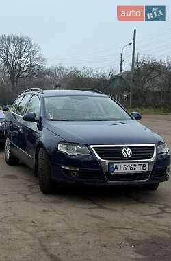 Універсал Volkswagen Passat 2009 в Коростені