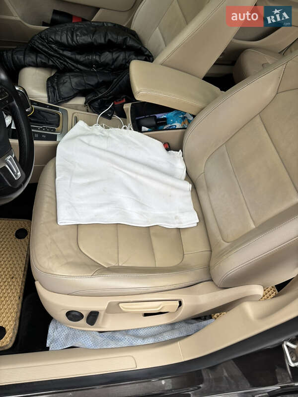 Универсал Volkswagen Passat 2011 в Житомире фото 27 Универсал Volkswagen Passat 2011 в Житомире