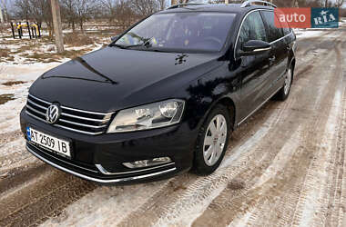 Універсал Volkswagen Passat 2011 в Івано-Франківську