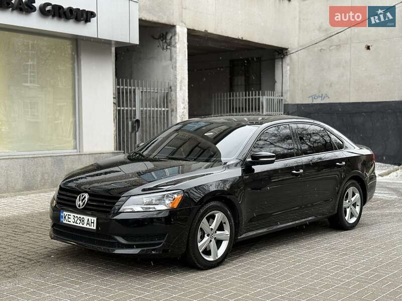 Седан Volkswagen Passat 2014 в Кривом Роге