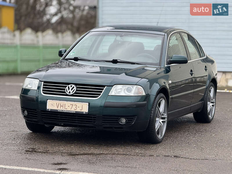 Седан Volkswagen Passat 2001 в Дубно