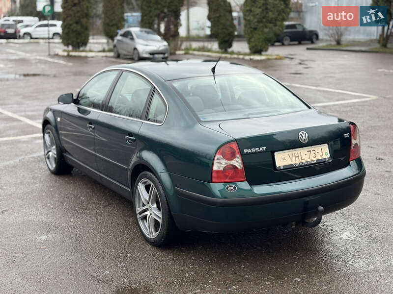 Седан Volkswagen Passat 2001 в Дубно