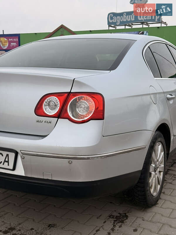 Седан Volkswagen Passat 2005 в Черновцах
