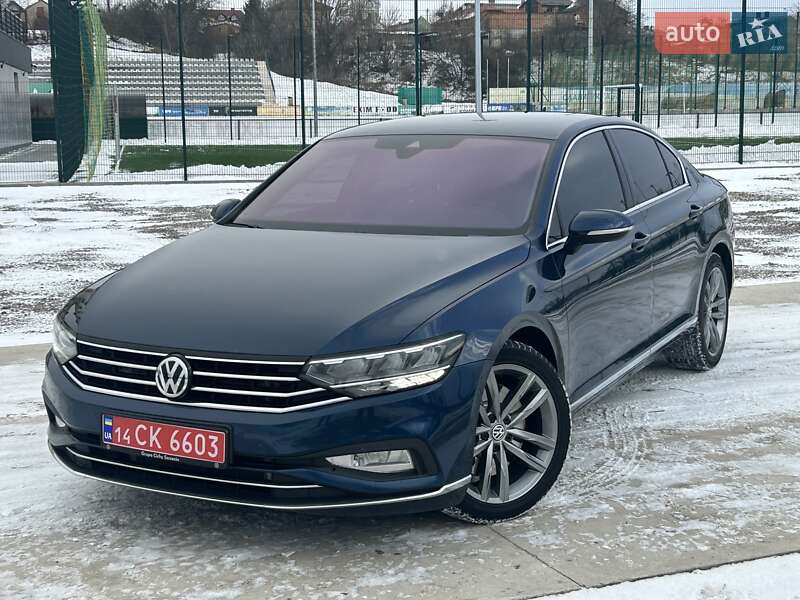 Седан Volkswagen Passat 2020 в Львові