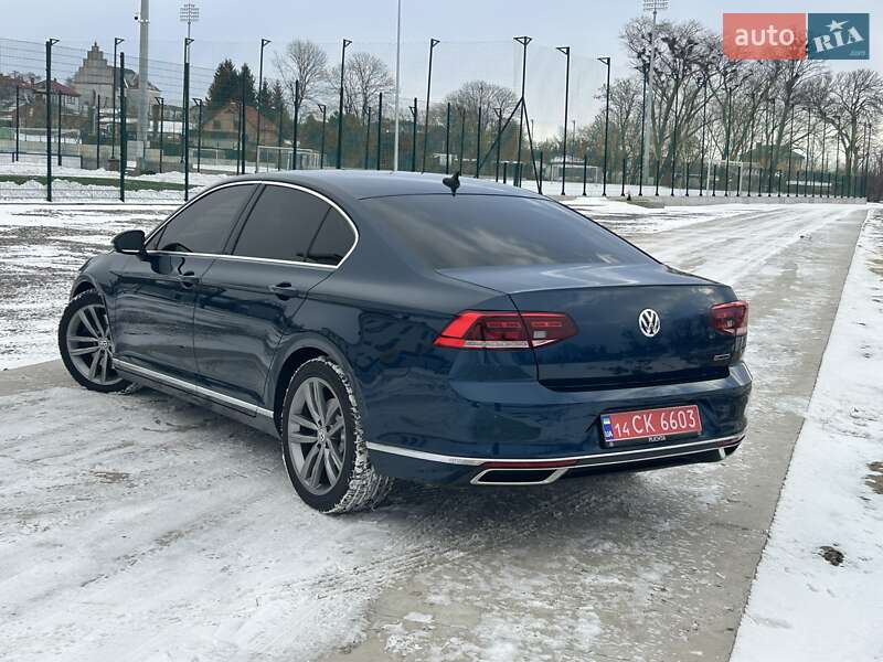 Седан Volkswagen Passat 2020 в Львові