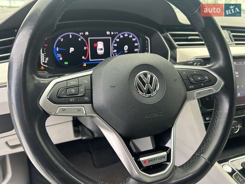 Седан Volkswagen Passat 2020 в Львові