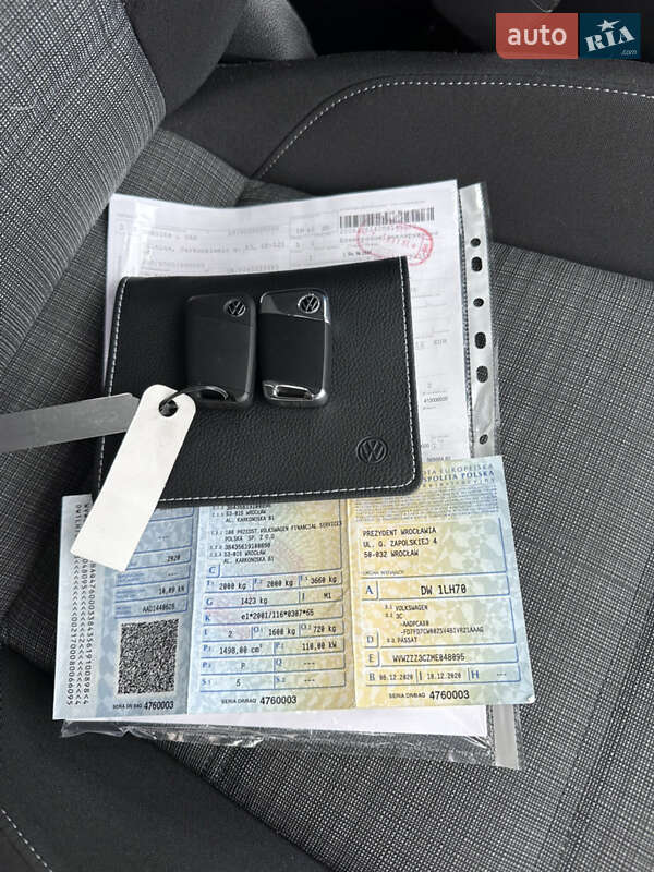 Седан Volkswagen Passat 2020 в Ужгороді