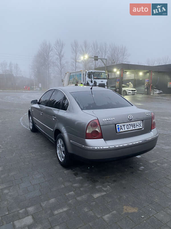 Седан Volkswagen Passat 2003 в Надворной