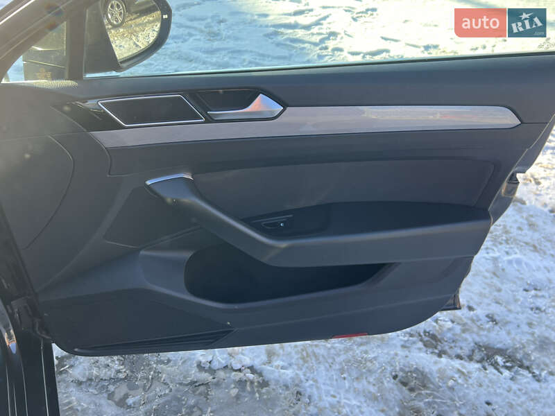 Універсал Volkswagen Passat 2019 в Лопатині