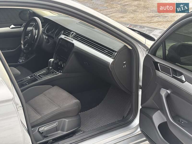 Универсал Volkswagen Passat 2017 в Виннице