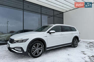 Универсал Volkswagen Passat 2020 в Хмельницком