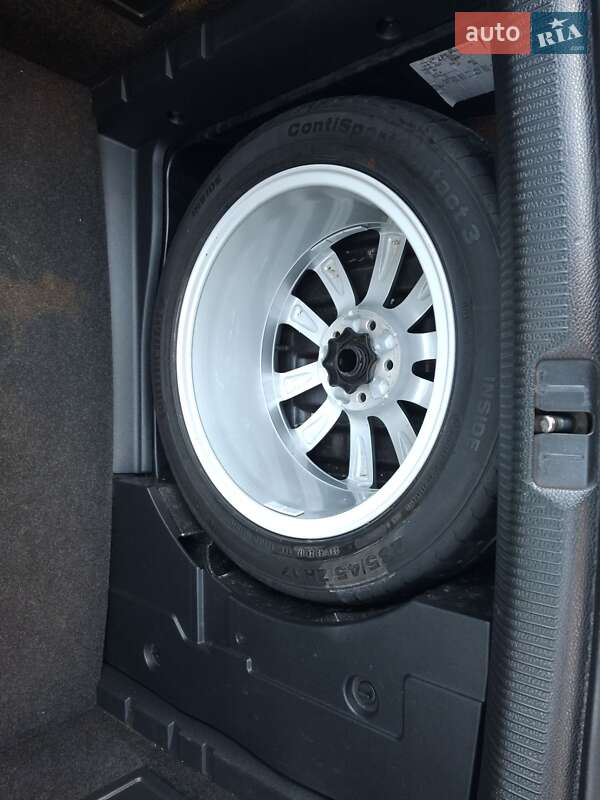Універсал Volkswagen Passat 2011 в Львові фото 12 Універсал Volkswagen Passat 2011 в Львові