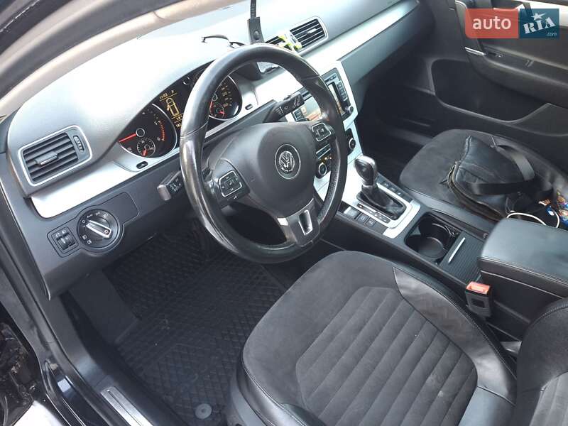 Універсал Volkswagen Passat 2011 в Львові фото 18 Універсал Volkswagen Passat 2011 в Львові