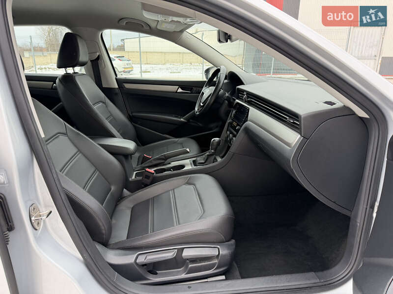 Седан Volkswagen Passat 2020 в Луцьку фото 33 Седан Volkswagen Passat 2020 в Луцьку