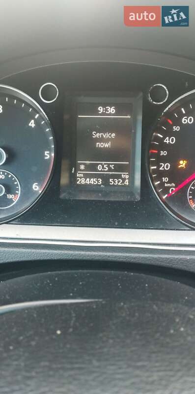 Універсал Volkswagen Passat 2010 в Львові