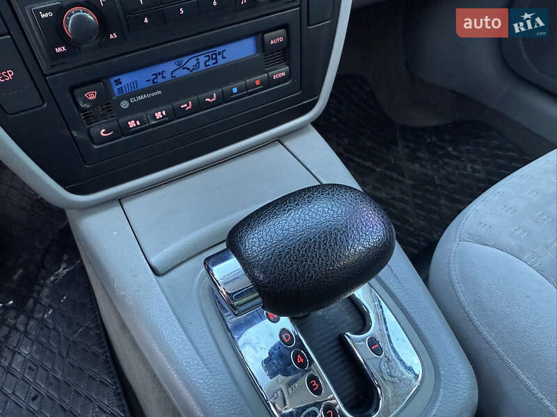 Універсал Volkswagen Passat 2003 в Тернополі