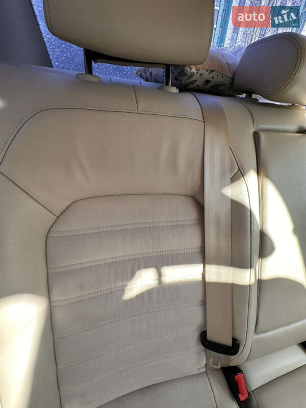 Седан Volkswagen Passat 2013 в Борисполе