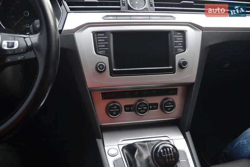 Универсал Volkswagen Passat 2016 в Николаеве