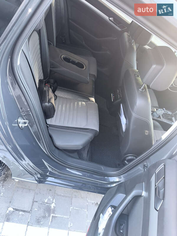 Універсал Volkswagen Passat 2017 в Києві