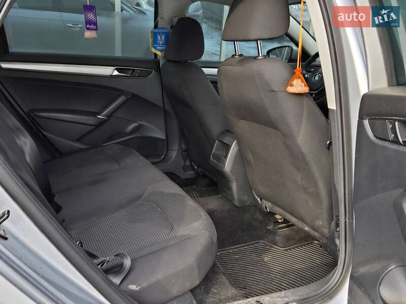 Седан Volkswagen Passat 2017 в Киеве фото 14 Седан Volkswagen Passat 2017 в Киеве