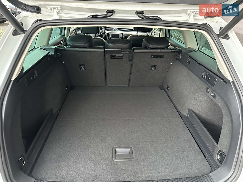 Універсал Volkswagen Passat 2017 в Львові