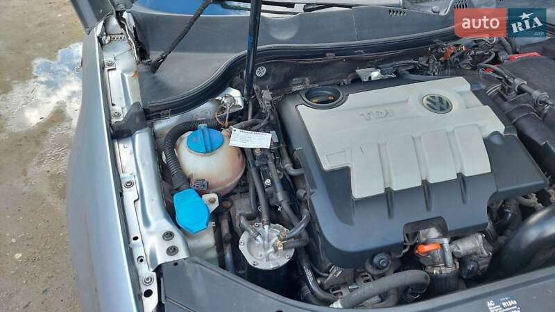 Универсал Volkswagen Passat 2009 в Волочиске