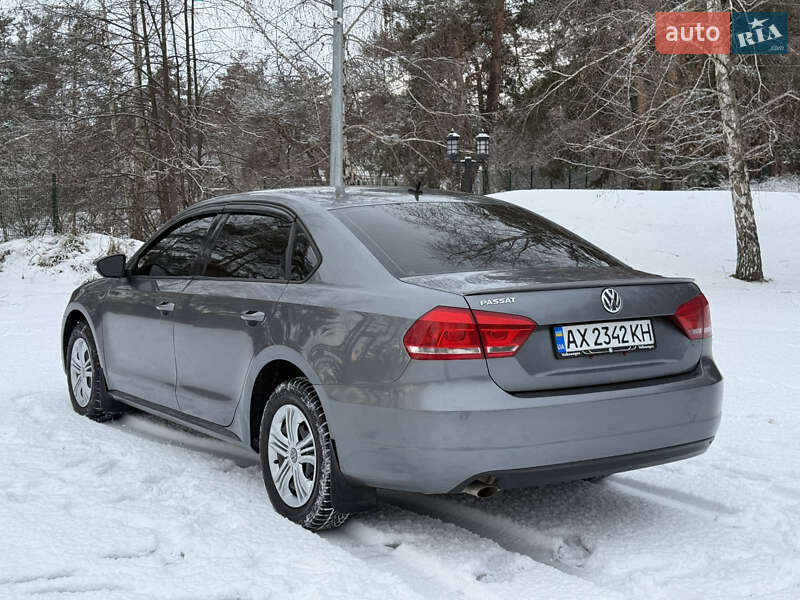 Седан Volkswagen Passat 2013 в Харкові