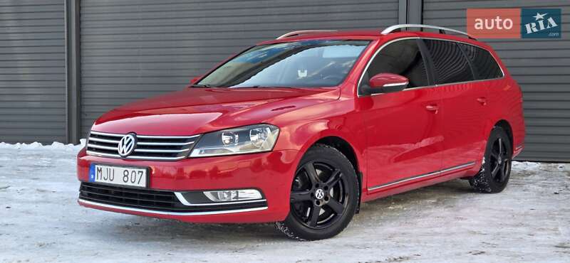 Універсал Volkswagen Passat 2013 в Радивиліві