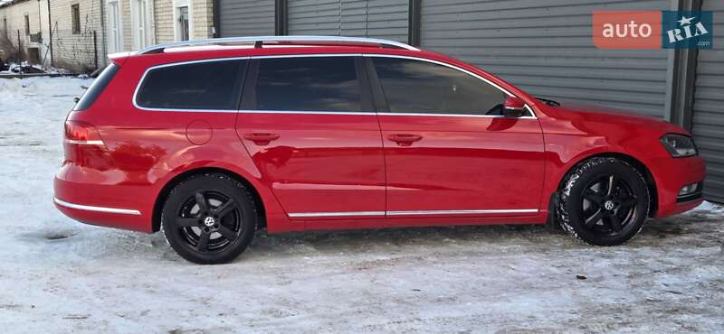 Універсал Volkswagen Passat 2013 в Радивиліві