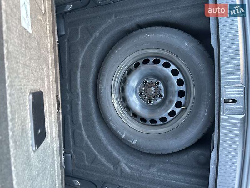 Универсал Volkswagen Passat 2015 в Козове