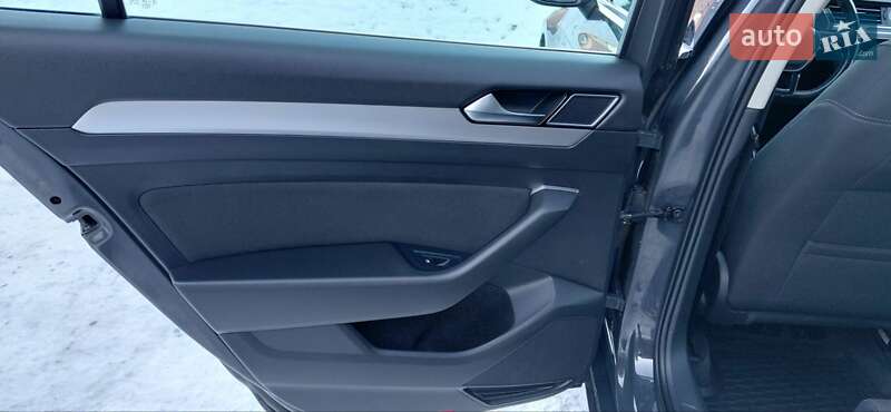 Універсал Volkswagen Passat 2017 в Новому Розділі