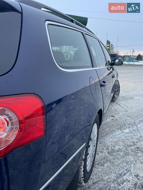 Универсал Volkswagen Passat 2009 в Коростене