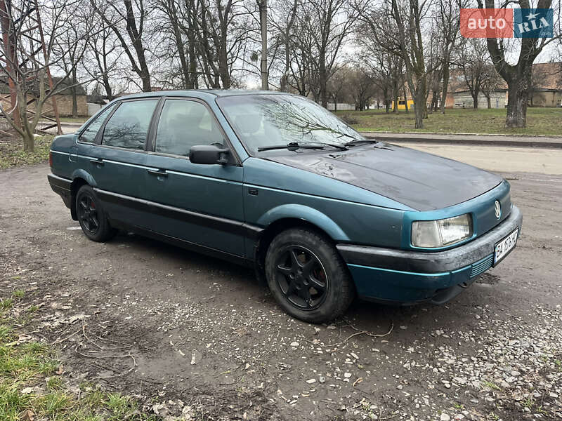 Седан Volkswagen Passat 1989 в Знам'янці