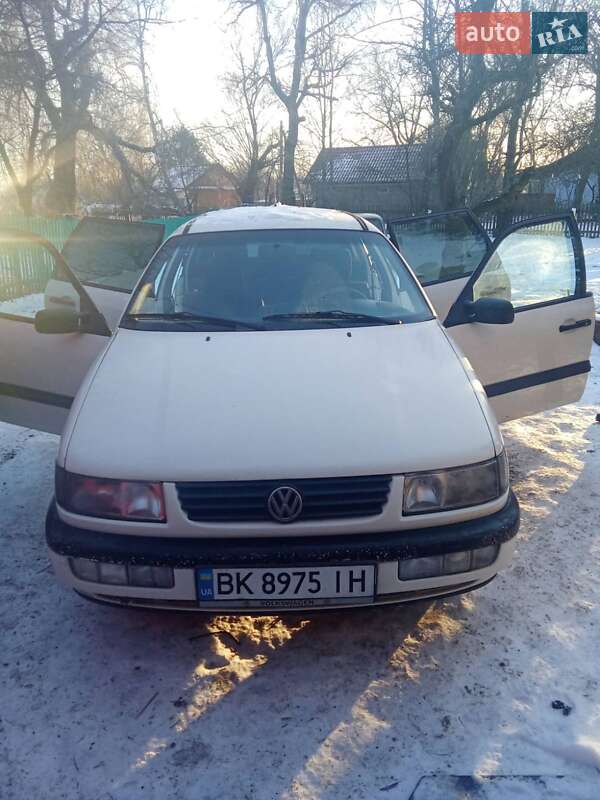Volkswagen Passat 1995