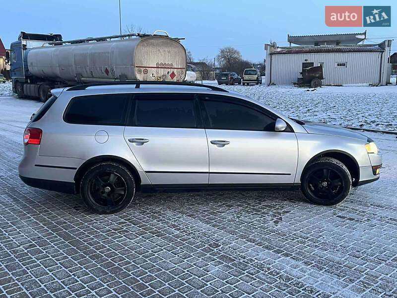 Универсал Volkswagen Passat 2006 в Теофиполе