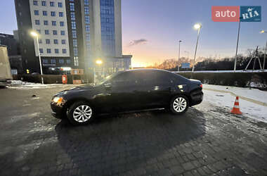 Седан Volkswagen Passat 2011 в Івано-Франківську