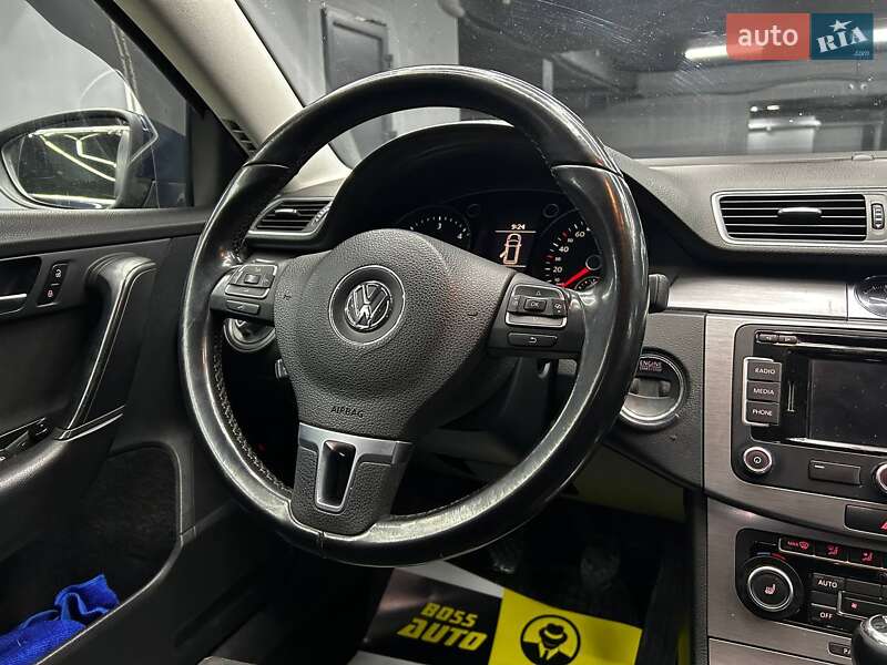 Универсал Volkswagen Passat 2012 в Черновцах