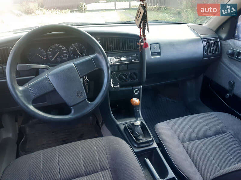Универсал Volkswagen Passat 1988 в Золочеве фото 5 Универсал Volkswagen Passat 1988 в Золочеве