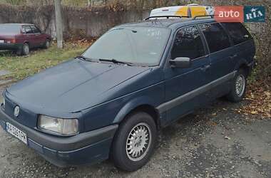 Універсал Volkswagen Passat 1990 в Києві
