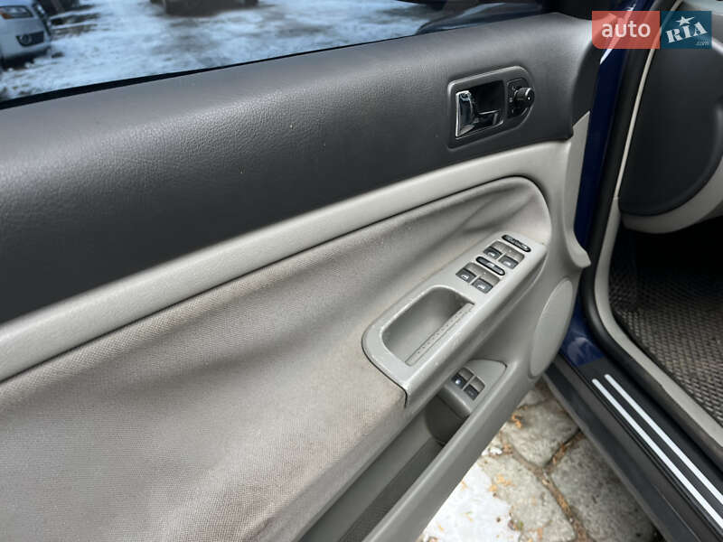 Универсал Volkswagen Passat 2004 в Белой Церкви