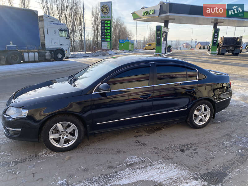 Седан Volkswagen Passat 2008 в Хмельницком